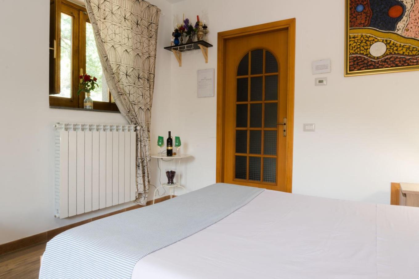 Viola Nel Parco Villa SantʼAlfio Kamer foto